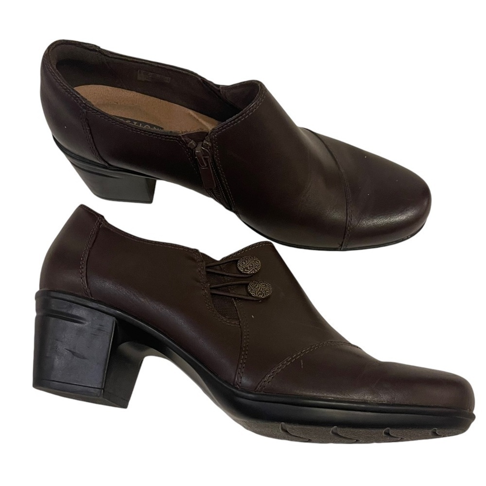 Women’s CLARKS Collection Emslie Brown Leather Heeled Ankle Booties Shoes - Picture 2 of 8